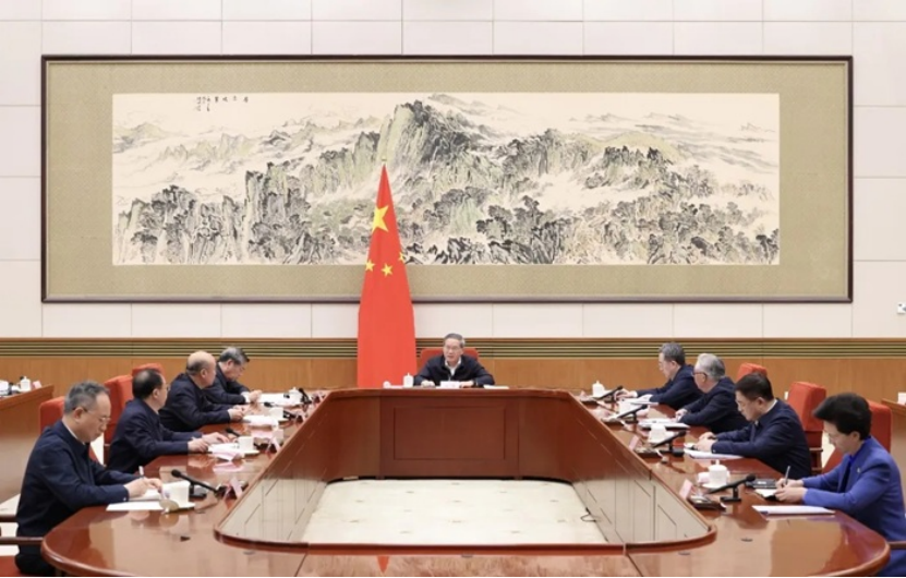 國(guó)務(wù)院總理李強(qiáng)：因地制宜開(kāi)發(fā)地?zé)崮?，促進(jìn)新能源集成融合開(kāi)發(fā)-地大熱能